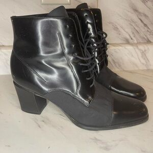 Vintage Calico Leather Lace-Up Ankle Boots – Black – 9M